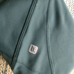 Fabletics cropped leggings